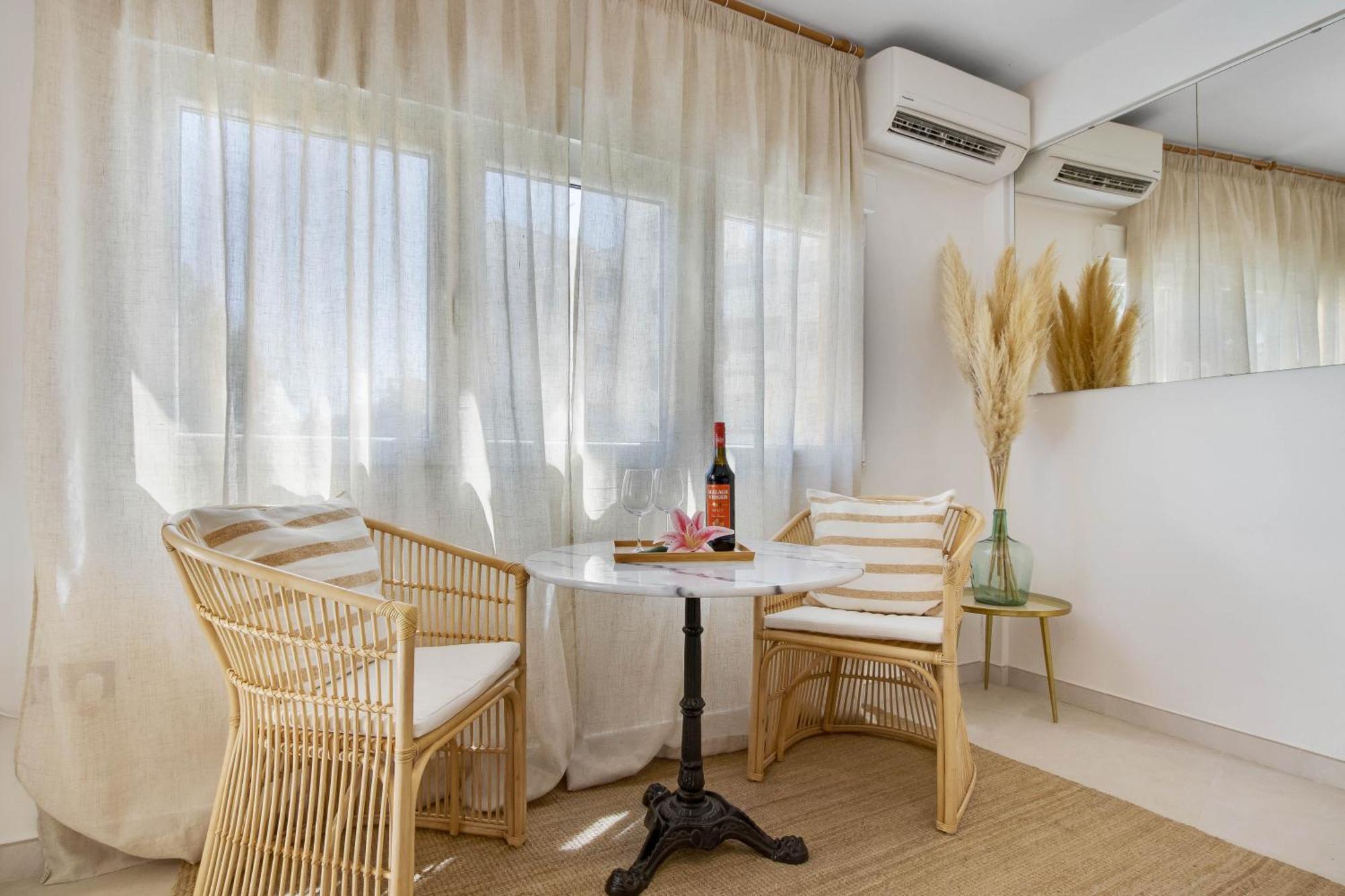Shiny Studio With Pool & Carihuela Beach At 500M Торремолінос Екстер'єр фото